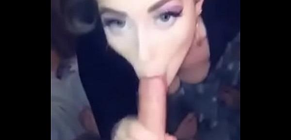  Young teen gets spitroasted and has threesome for big creampie with double barrel blowjob on Snapchat - Ameliaskye